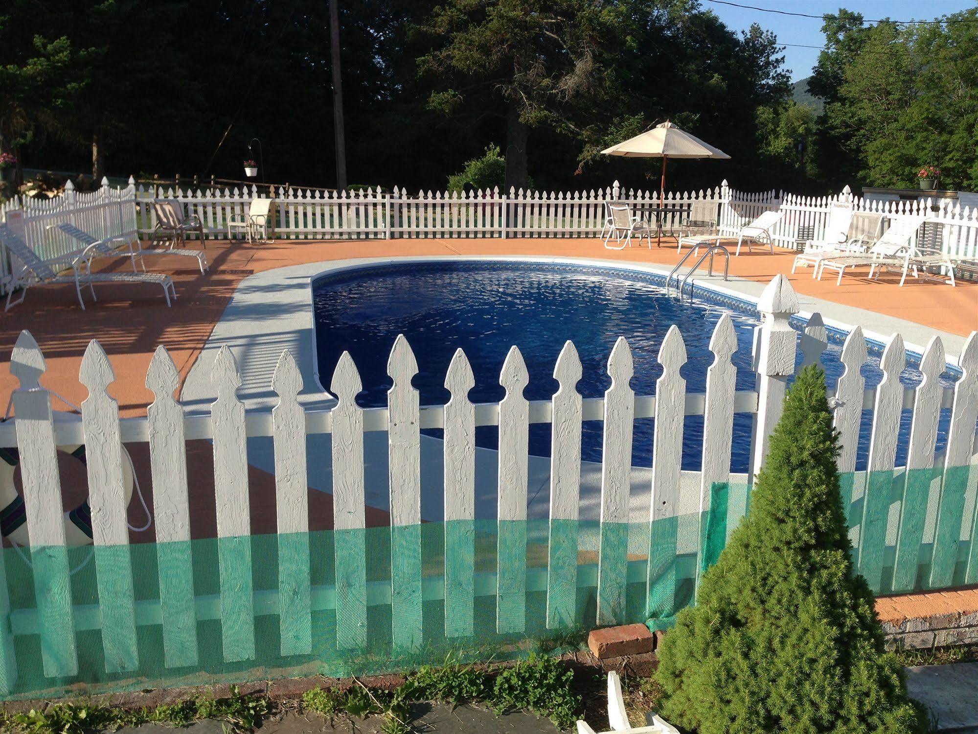 מנצ'סטר Four Winds Country Motel מראה חיצוני תמונה